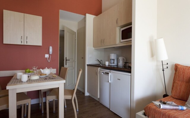Provençal Apartment Near the Beautiful bay of Saint-tropez