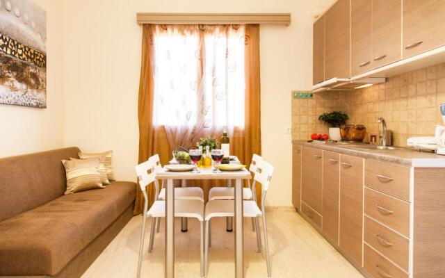 Tasoula Studios & Apartments