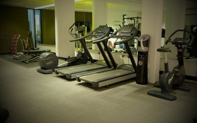 Luxury Bath Riverside Apt Parking & Gym