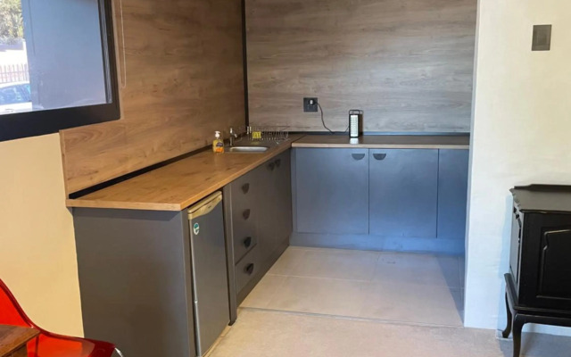 Mount Road Suites