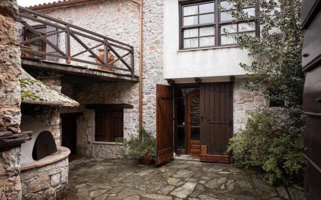 Arachova Wooden Chalet