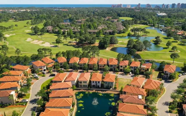 Villa Lago 1945 - 4BR 4b.5a -