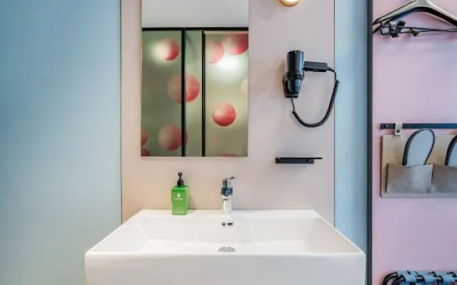 Hi Inn Hotel (Beijing Huilongguan Huoying Subway Station)