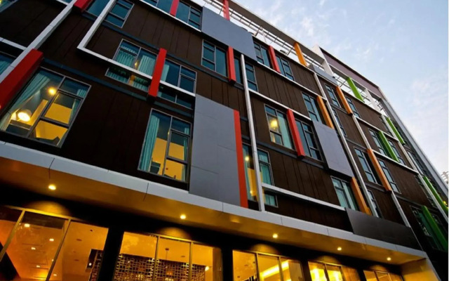 FX Hotel Metrolink Makkasan