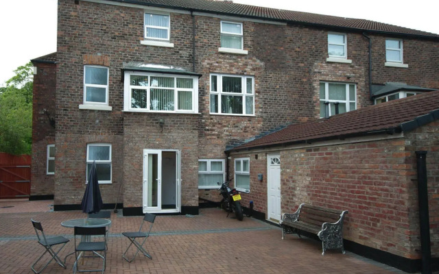 Marley Mansions
