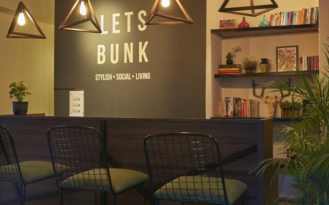 LetsBunk Poshtel & Suites