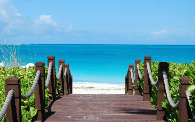 Grandview on Grace Bay