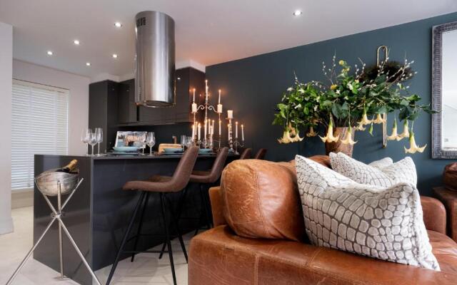 Luxury 2-bed House in Cheltenham