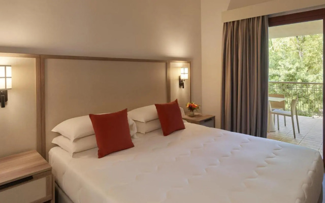 Calaserena Resort