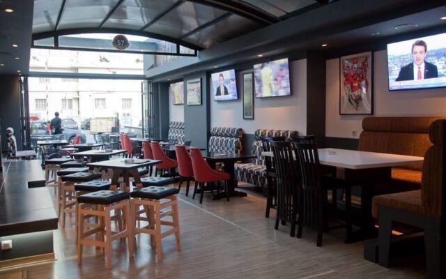 Four Season Colorado Hotel