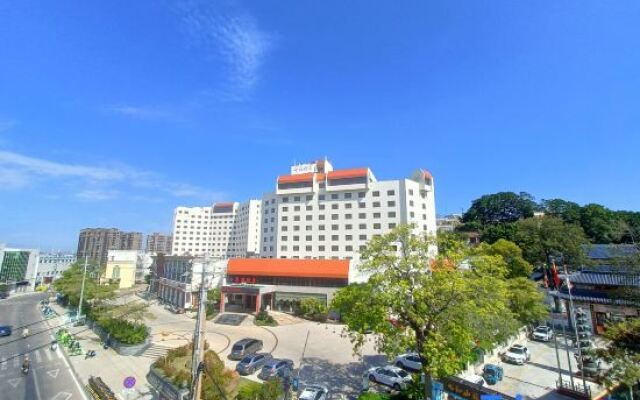 Huafu Hotel