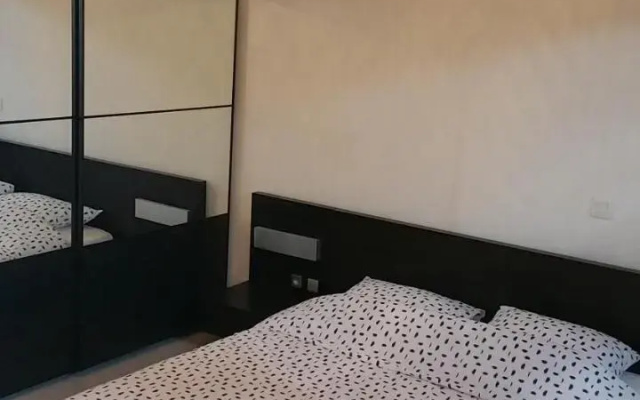 Apt 50m2 avec Balcon tout équipé proche d'Avignon