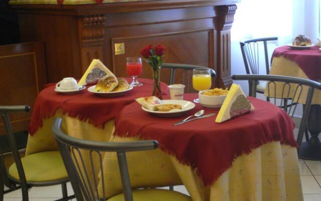 Hotel Mondial