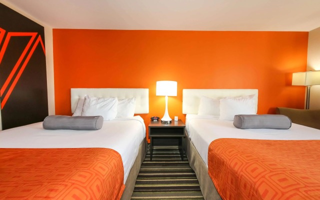 Howard Johnson by Wyndham Winnipeg West