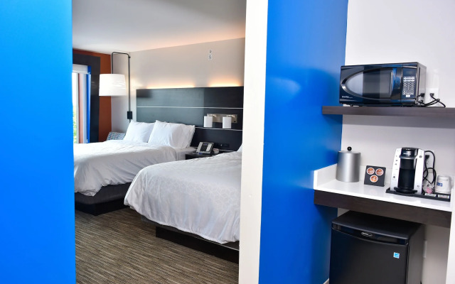 Holiday Inn Express & Suites Bensenville - O'Hare by IHG