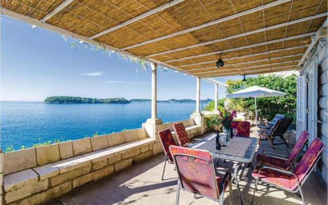Two-Bedroom Holiday Home in Dubrovnik