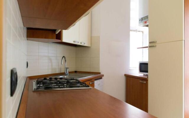 Mattias Apt -By House Of Travelers-