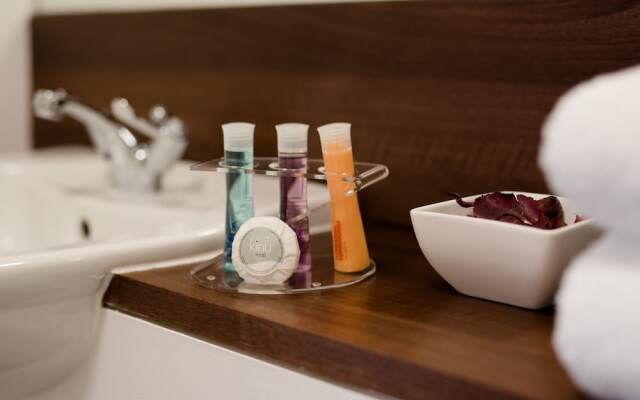 Celador Apartments - Projection West Serviced Apartments