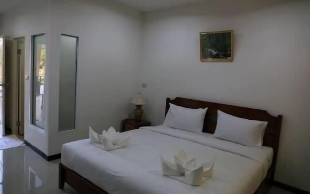 De-complex Apartment