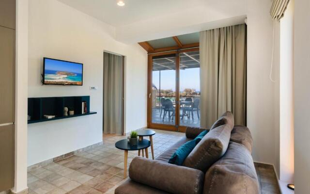 Xenios Dias Luxury Apartments With Sea View