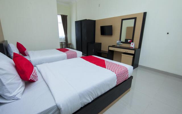 Capital O 540 Esther Hotel