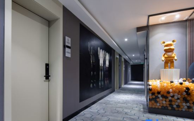 Mushang Hotel (Changsha West Bus Station Meixi Lake International Culture and Art Center)