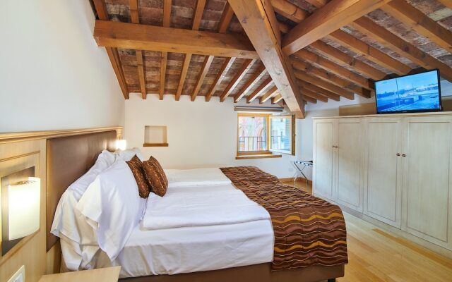 Hotel Portici Romantik & Wellness