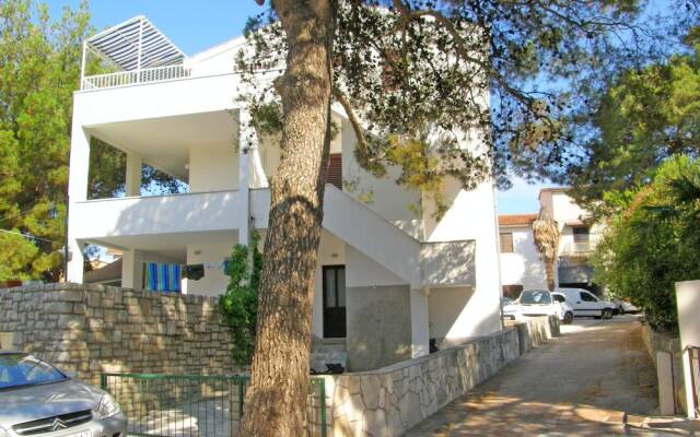 Apartment Tamara Pine Trees & Beach