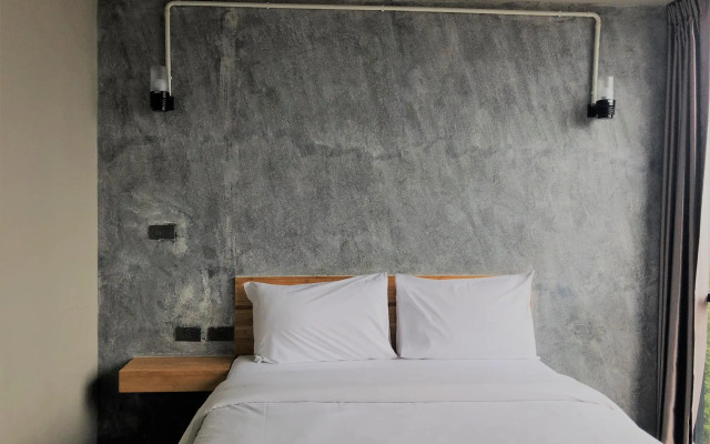 IZEN Budget Hotel & Residences (Plus)
