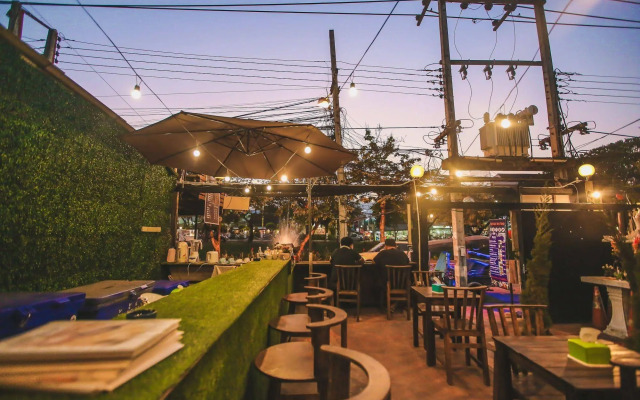 Phurida Hostel - Adults Only