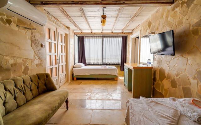Mojo Boutique Hotel