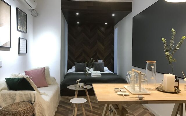 VK House No.5 Jingan Temple