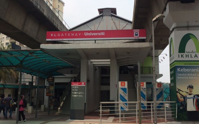 KL Gateway Residence Suites