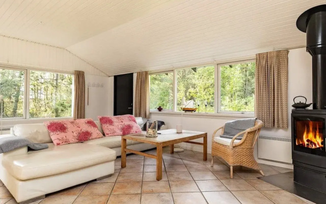 6 Person Holiday Home in Albaek
