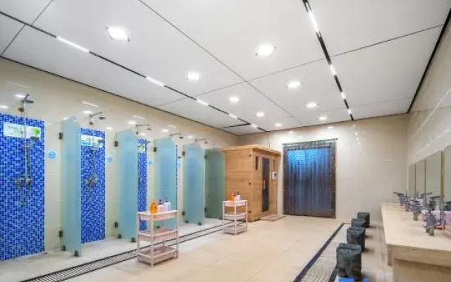 Xiushuiwan Business Hotel