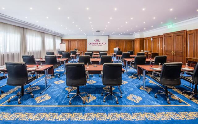 Crowne Plaza Manama (Bahrain)