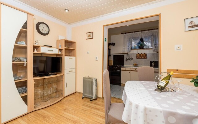 Awesome home in Senj with Jacuzzi, WiFi and 2 Bedrooms