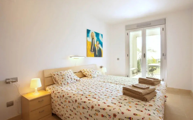 Snug Apartment With Garden