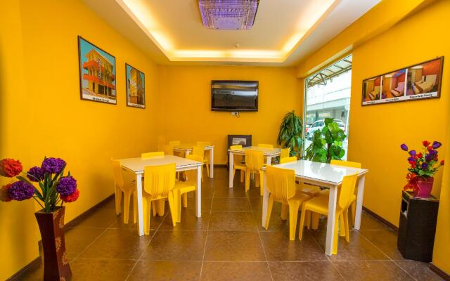 OYO 44037 King Park Hotel