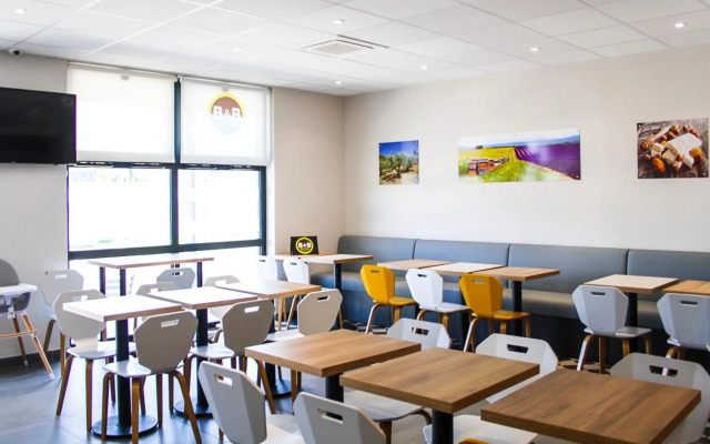 B&B HOTEL MONTELIMAR Sud