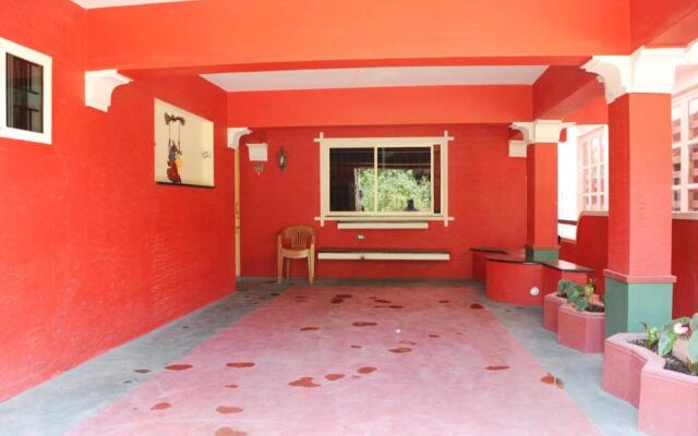 VAISHNAVI VILLA-family home in a residential area.