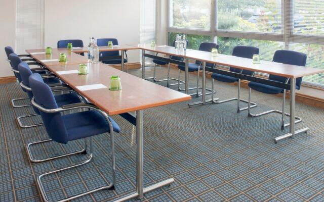Holiday Inn Swindon by IHG