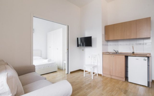 Cadorna 9 by Flatscollection