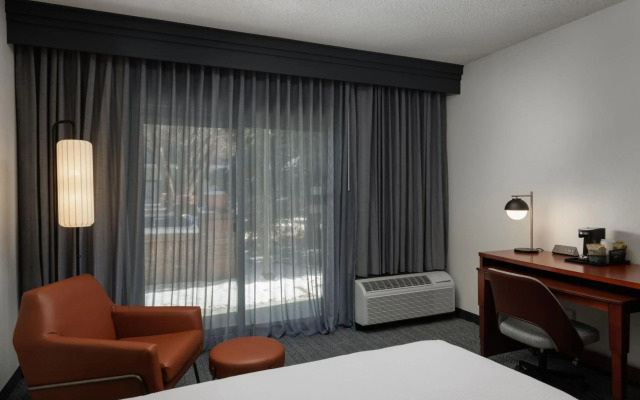Courtyard by Marriott Denver Central Park