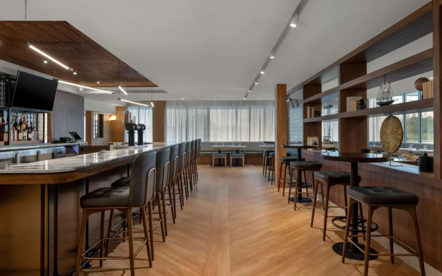 DoubleTree by Hilton Kingston