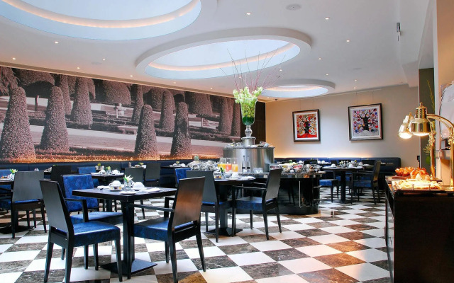 Montcalm Mayfair, Autograph Collection