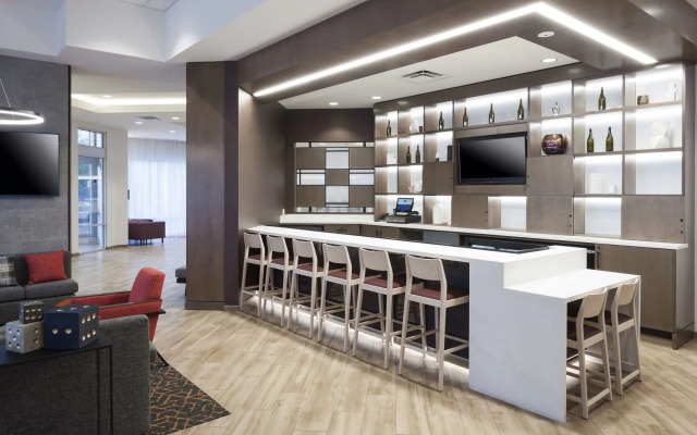 Hampton Inn & Suites Phoenix Downtown