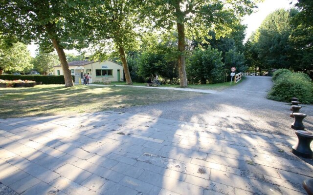 Camping l'ilot Du Chail