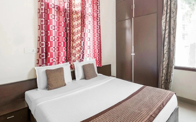 OYO 15929 Comfort Residency