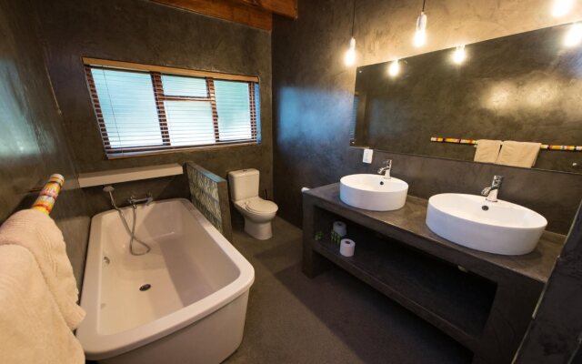 Sefapane Lodges and Safaris